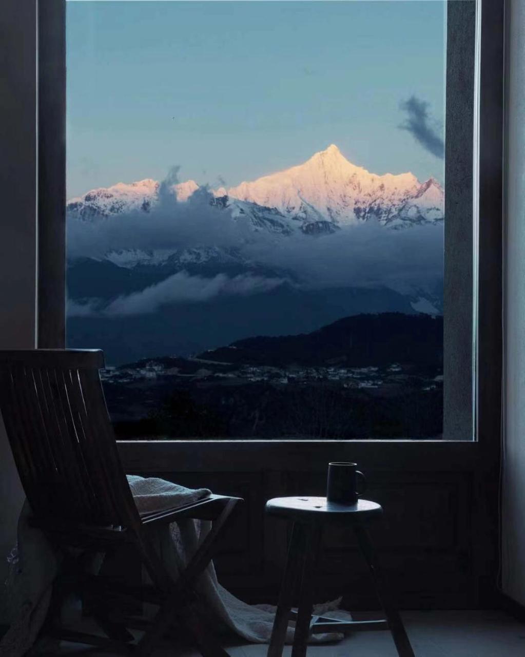 Sunyata Hotel. Deqin Meili 더친현 외부 사진